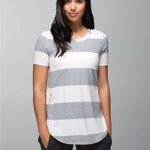 Lululemon OM Tee ~ 6